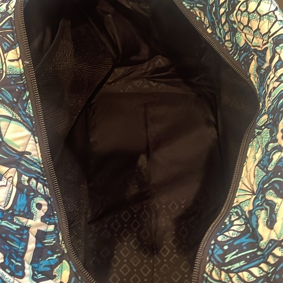 NWT Vera Bradley Grand Traveler Bag
Shore Enough - Picture 6 of 8